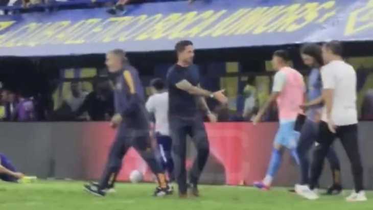 No se vio en TV: la fuerte reacción del DT de Aldosivi cuando Gago fue a saludarlo