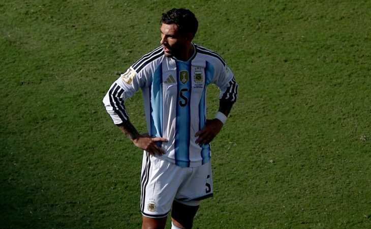 No se vio: la sanción del árbitro a Leandro Paredes tras su pelea con Gavi y Eric García