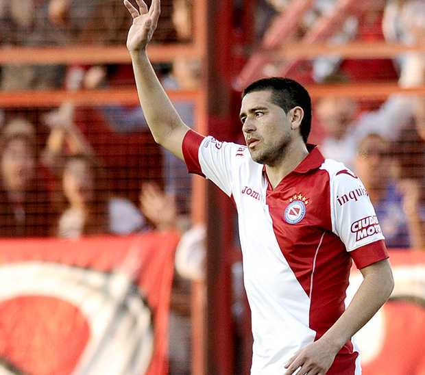 Riquelme no seguirá en Argentinos Juniors