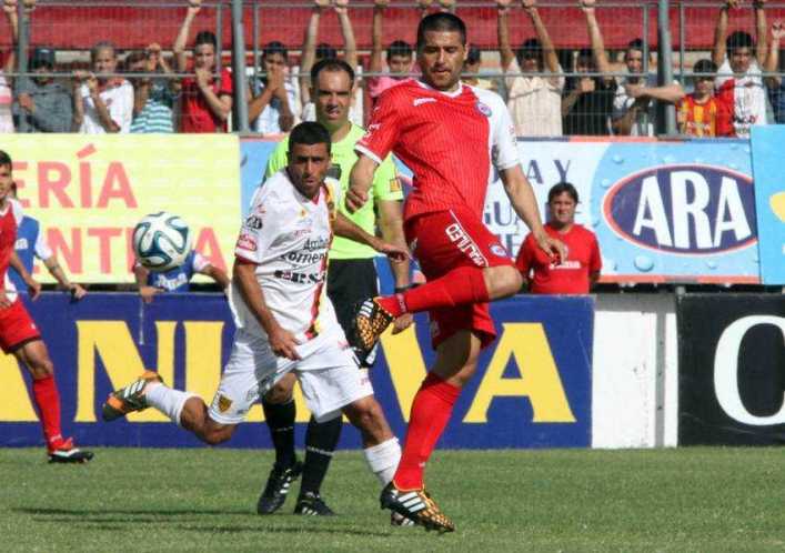 Riquelme no viaja a Santa Fe