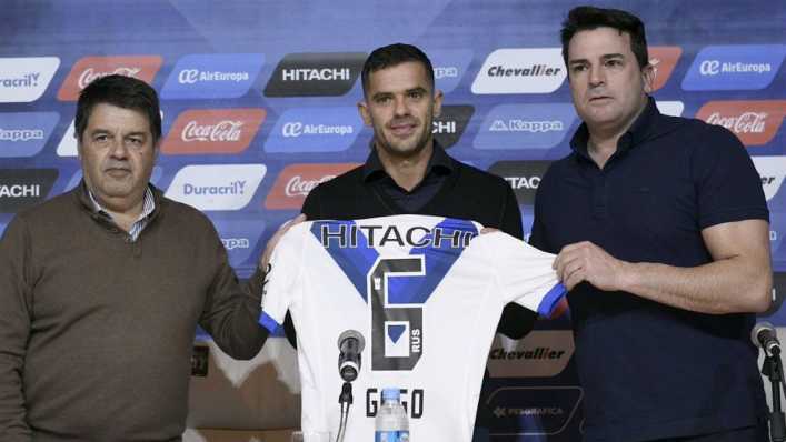 Ocho meses después de su grave lesión, Gago fue concentrado en Vélez