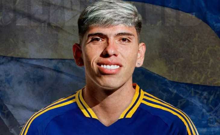 Oficial: Boca presentó a Carlos Palacios como su primer refuerzo para 2025