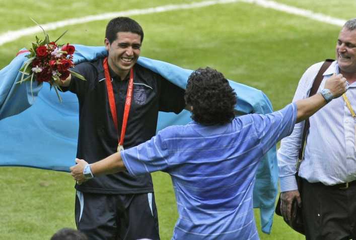 Ojalá se dé el encuentro entre Riquelme y Maradona