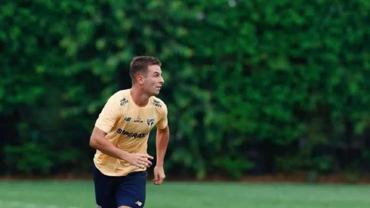 Ojo, Riquelme: El Santos de Brasil le compite a Boca por un importante refuerzo