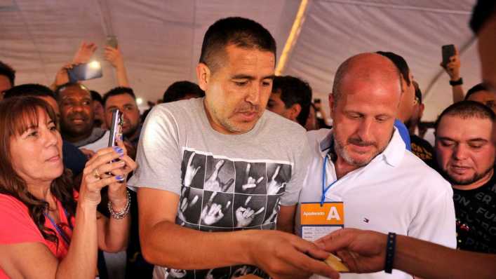 Operaron a Riquelme