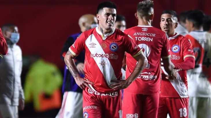 Orenburg puso una condición para que Boca incorpore a Gabriel Florentín