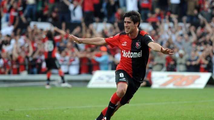 Pablo Pérez sorprendió con un impresionante tatuaje en honor a Diego Maradona