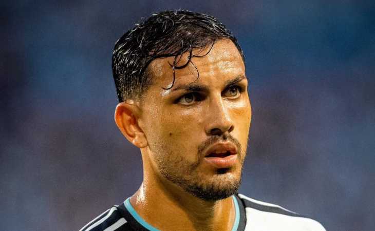 Paredes prometió un regalo al primer hincha que se tatúe su quite ante Egipto