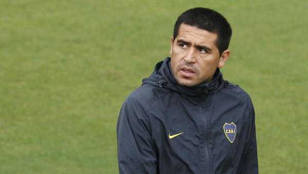 Riquelme participó de un ensayo y será titular