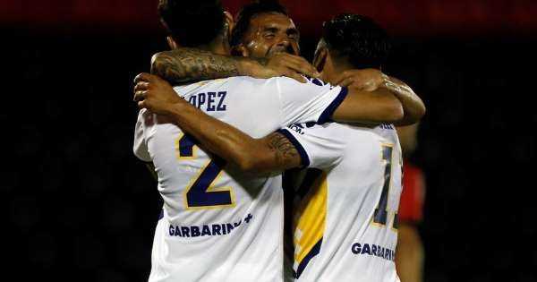 Pase de Salvio a lo Riquelme y golazo de Tevez