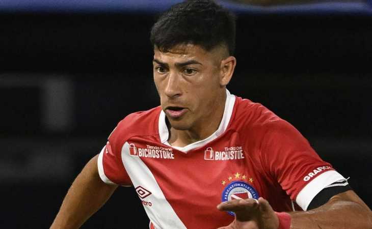 ¿Pelea de mercado? Boca e Independiente quieren a Alan Rodríguez de Argentinos Juniors