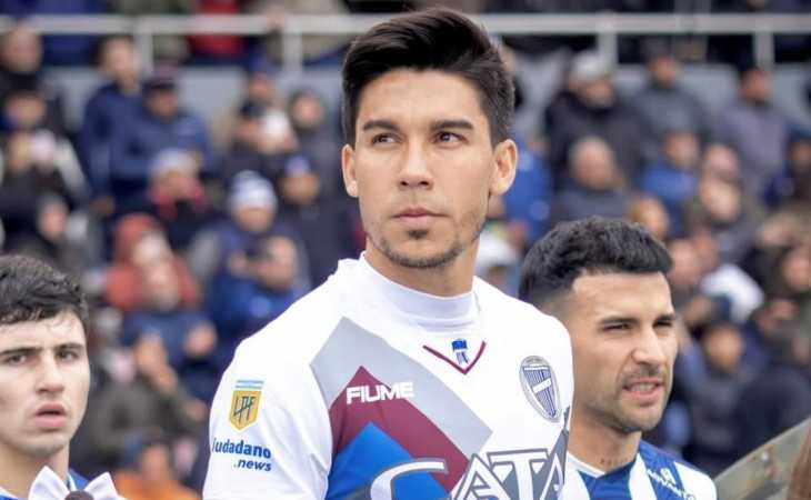 Pol Fernández se fue mal de Boca hace poco y los hinchas lo adoran en su actual club: “Jerarquía”
