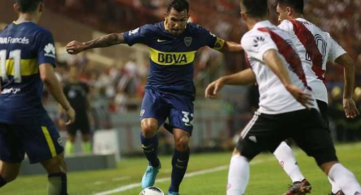 Preocupación por el bajo nivel de Tevez en el Superclásico