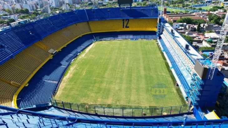 Preocupación por el césped de la cancha de Boca a días del debut: ¿llega o se muda?