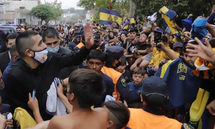 ¿Primer cuestionamiento a Riquelme?: los hinchas de Boca hicieron un pedido especial