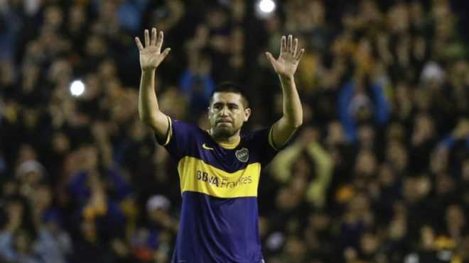 Qué fue de la vida del 11 titular que jugó con Riquelme su último partido en Boca