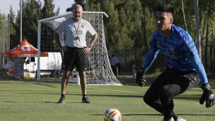 ¿Qué le faltó probar a Gustavo Alfaro en los amistosos?