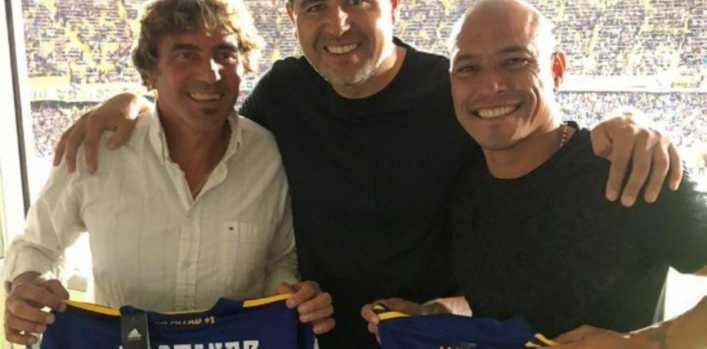 ¿Quiénes estuvieron con Riquelme en el palco?