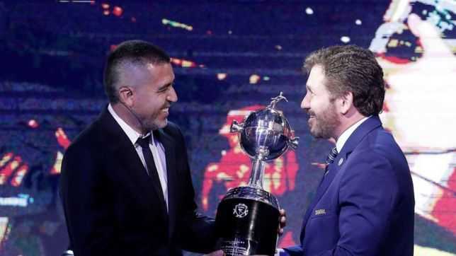 Reapareció Riquelme junto a Alejandro Domínguez: los motivos del encuentro y la buena noticia para Boca