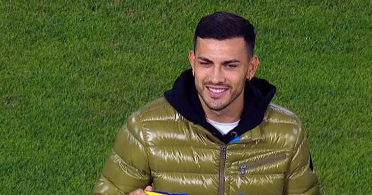 Reconocimiento a Paredes en la Bombonera