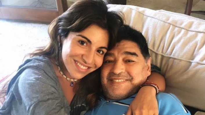 Reveladores chats de Gianinna Maradona con el psicólogo de Diego antes de su muerte