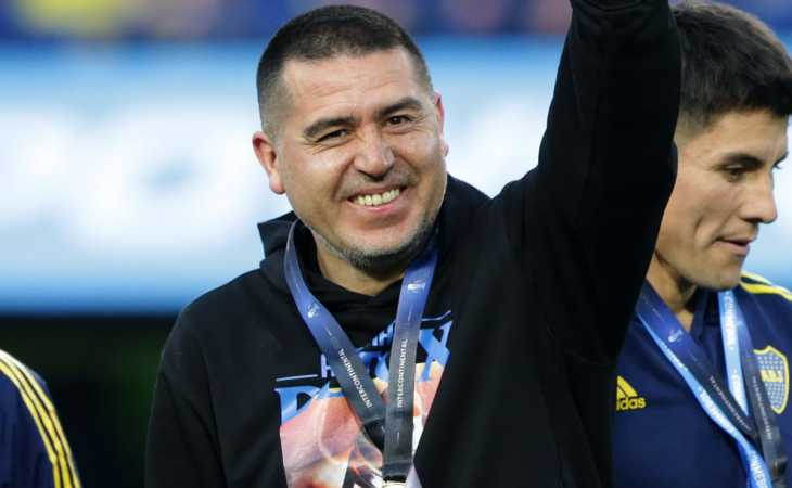 Riquelme avanza en su primer refuerzo: Boca se contactó con Álvaro Montero