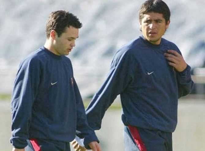 Riquelme elogió a Andrés Iniesta