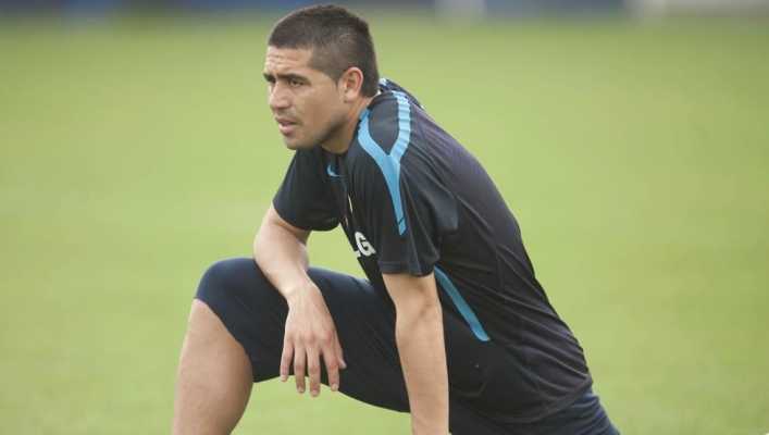 Riquelme ignora cada llamada del Barcelona