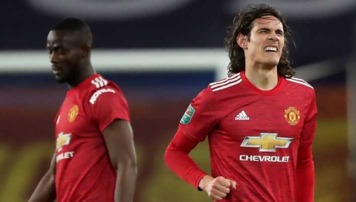 Riquelme interviene mientras la salida del Man Utd de Cavani se acerca