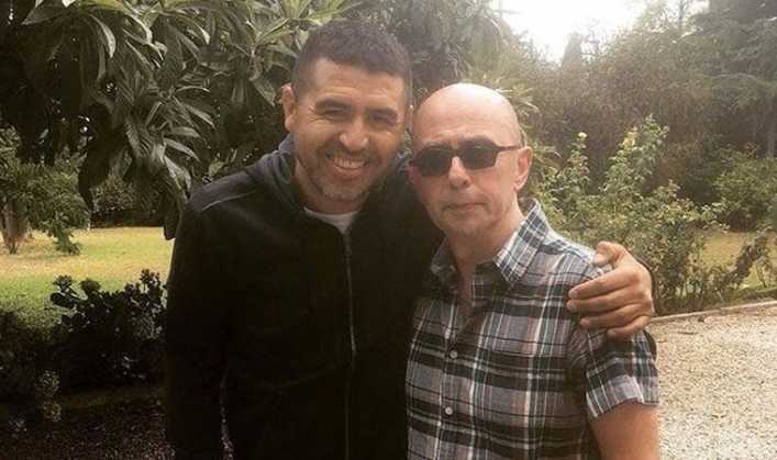 Riquelme invitó al Indio Solari a su despedida