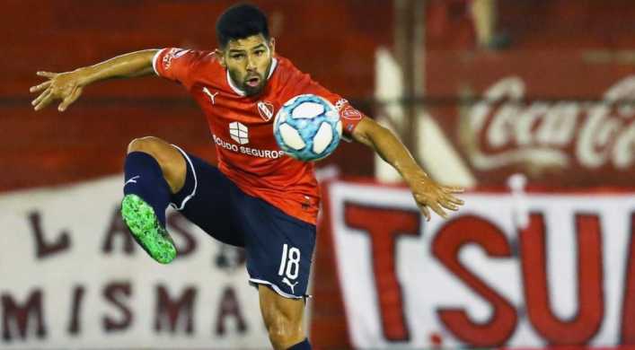 Riquelme llamó al Chino Romero y Boca abre negociaciones para comprarlo