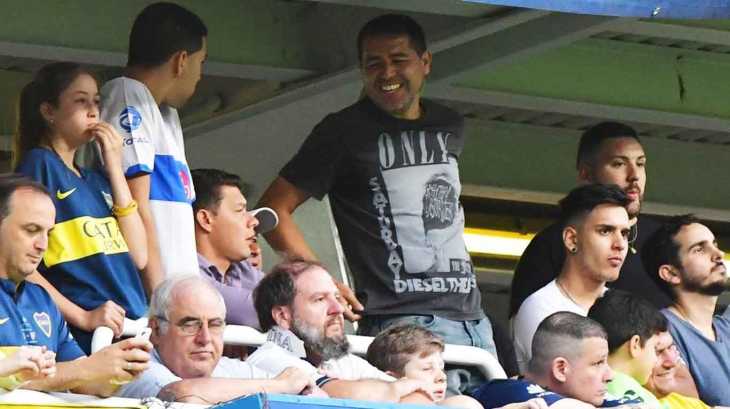 Riquelme lo quiere sí o sí: el defensor del fútbol argentino por el que ya empezó a moverse Boca