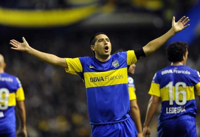 Riquelme marcó su posición: 