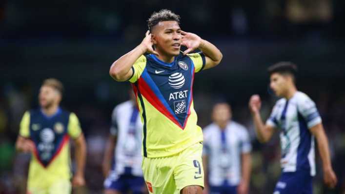 Riquelme pone punto final al tema de Roger Martínez y su posible llegada a Boca