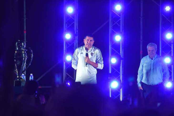 Riquelme presentó su agrupación en un multitudinario acto en la Bombonera