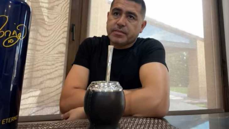 Riquelme quiere a un arquero de talla mundial para Boca