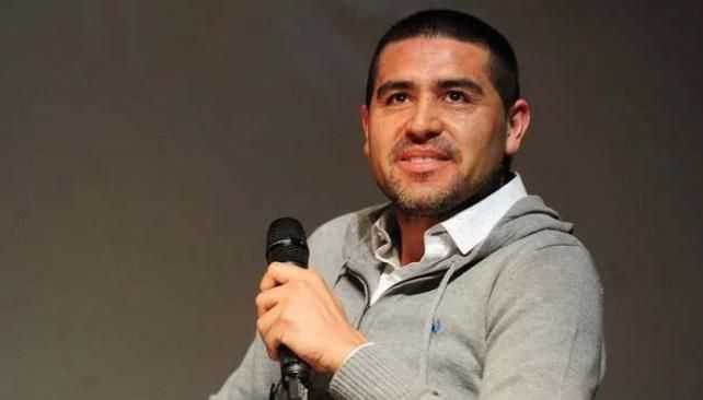 Riquelme se lamentó por Benedetto y habló de Messi