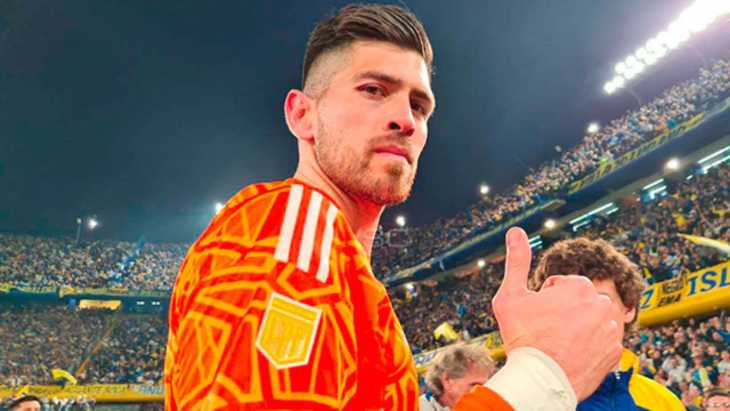 Riquelme tomó una decisión sobre Agustín Rossi tras la lesión de Romero