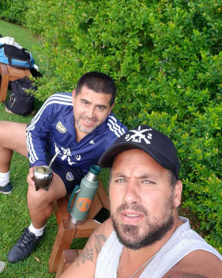 Riquelme y el Ogro Fabbiani, entre mates y fútbol