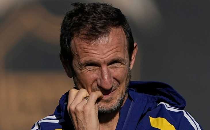 Rodolfo Arruabarrena siente que tiene un “desafío” en el ataque de Boca: romper con el doble nueve