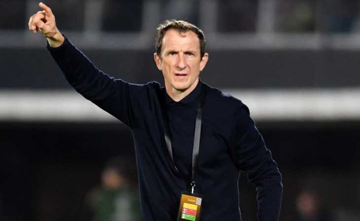 Rodolfo Arruabarrena tiene dos dudas en el equipo de Boca para el clásico con Racing