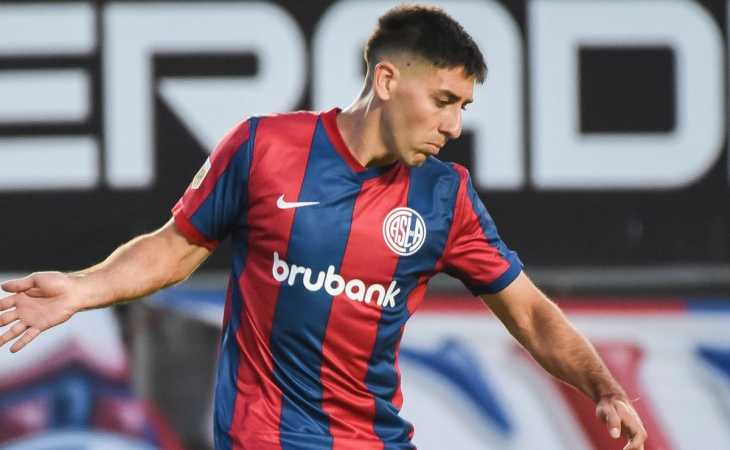 Russo pidió a Gastón Hernández para Boca y él se mantiene al margen: “Sería una falta de respeto”