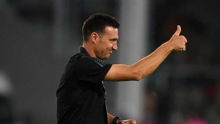 Scaloni para la Selección Argentina: ¿jugar en Boca Juniors o River Plate?