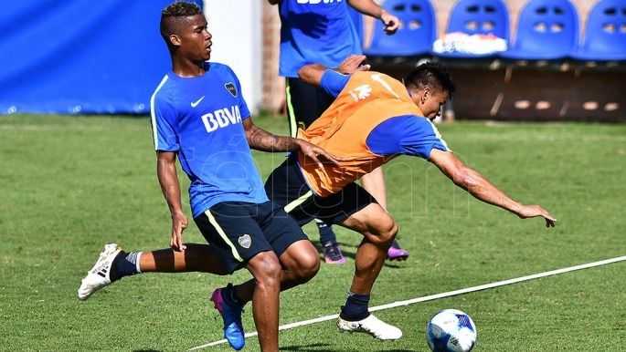 Schelotto evaluará si mantiene a Seba Pérez o lo reemplaza por Barrios
