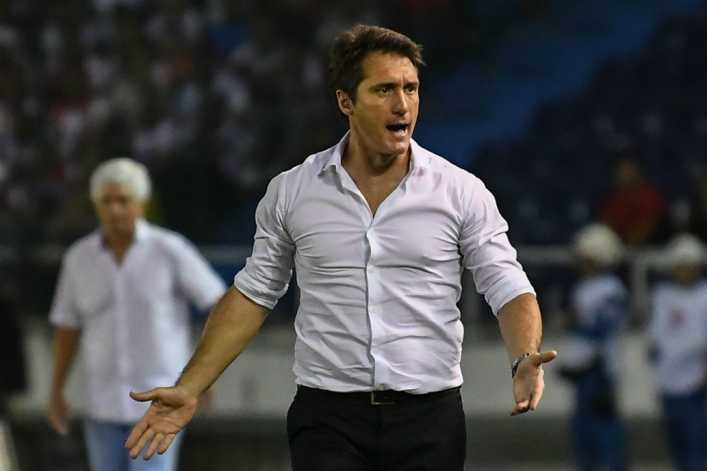 Schelotto: irritante como jugador e irritante como DT