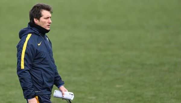 Barros Schelotto probó el equipo para jugar ante Huracán