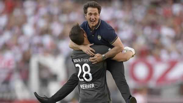 Schelotto sobre Carlos Tévez: Que esperen seis meses más los chinos
