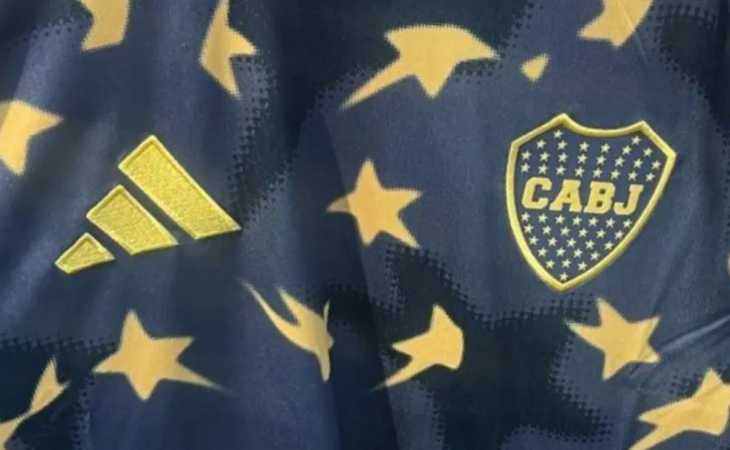 Se filtró: la foto de la nueva camiseta alternativa de Boca, con estrellas en el pecho