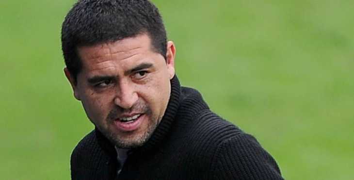 Sorpresa en Boca: Riquelme le renovaría al jugador más cuestionado