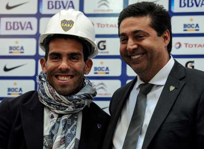 Tevez almorzó con Angelici y en Boca aseguran que jugará la Libertadores Tevez almorzó con Angelici y en Boca aseguran que jugará la Libertadores